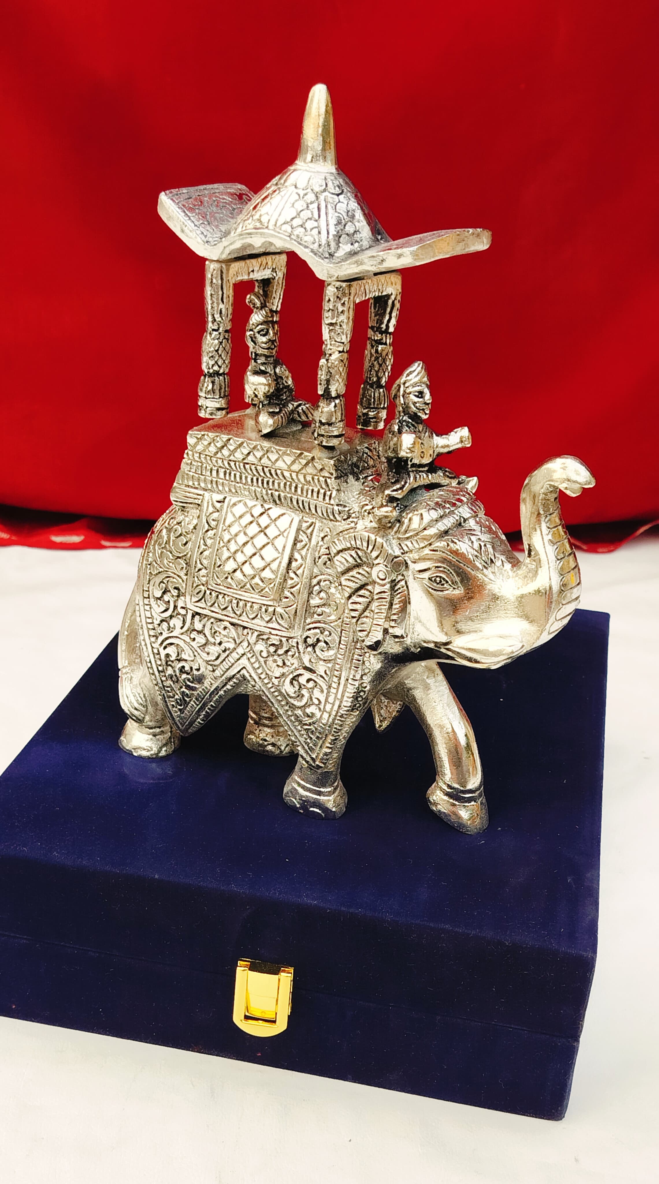 indiancraftbykanika Antique German Silver Maharaja HATHI, Set of 2 Elephants